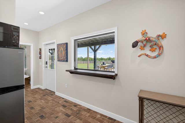 15878 N 2120 Avenue, Geneseo, IL 61254