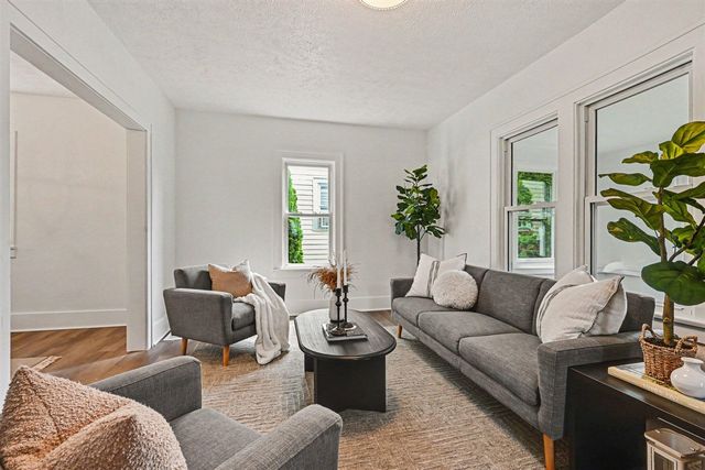 224 W Burnham Street, Battle Creek, MI 49015