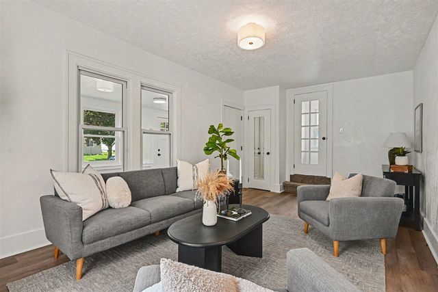 224 W Burnham Street, Battle Creek, MI 49015