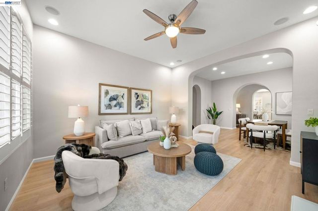 3863 Welshland St, Danville, CA 94506