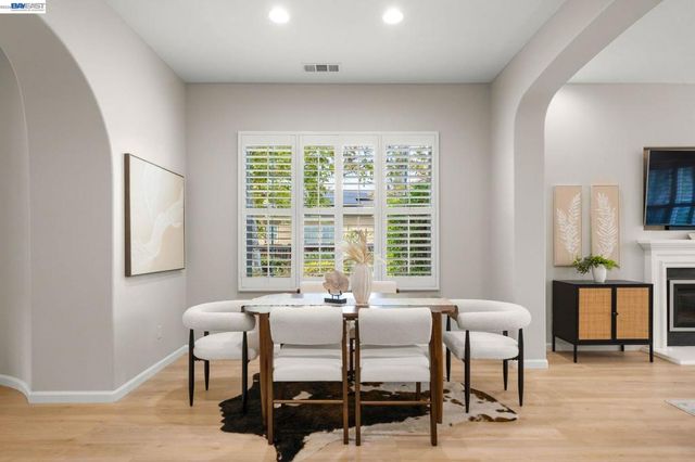 3863 Welshland St, Danville, CA 94506
