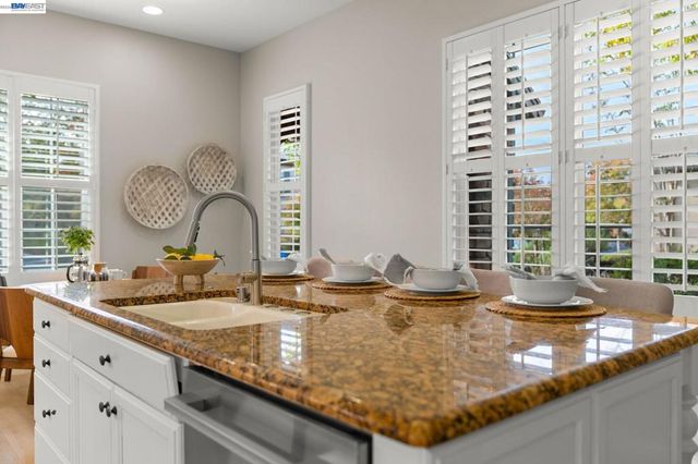 3863 Welshland St, Danville, CA 94506