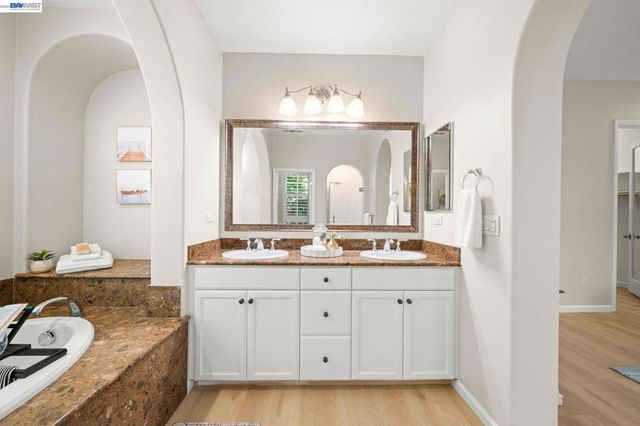 3863 Welshland St, Danville, CA 94506