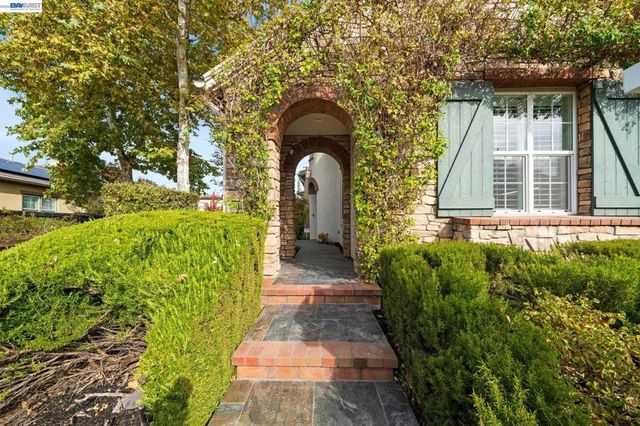 3863 Welshland St, Danville, CA 94506