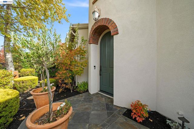 3863 Welshland St, Danville, CA 94506