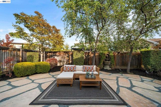 3863 Welshland St, Danville, CA 94506