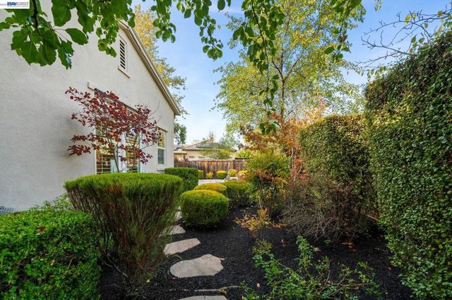 3863 Welshland St, Danville, CA 94506