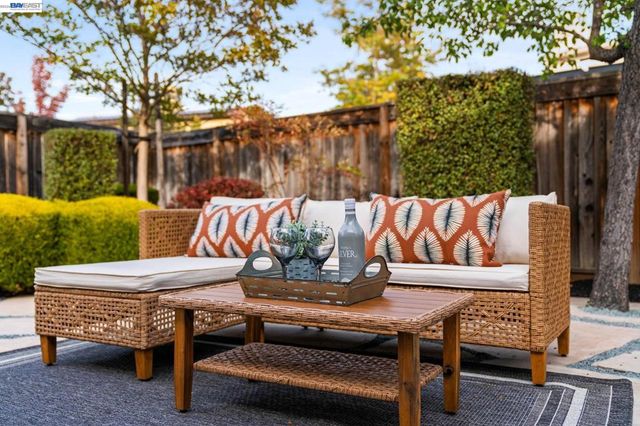 3863 Welshland St, Danville, CA 94506