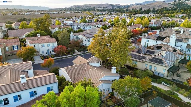 3863 Welshland St, Danville, CA 94506