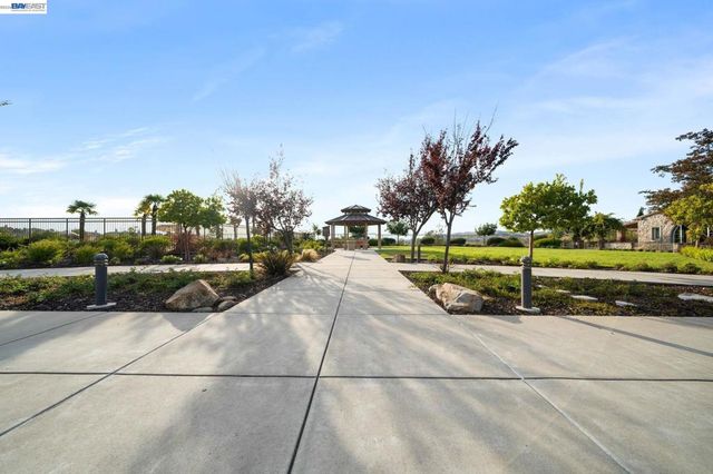 3863 Welshland St, Danville, CA 94506