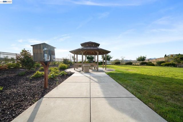 3863 Welshland St, Danville, CA 94506