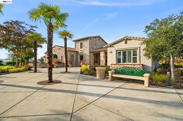 3863 Welshland St, Danville, CA 94506