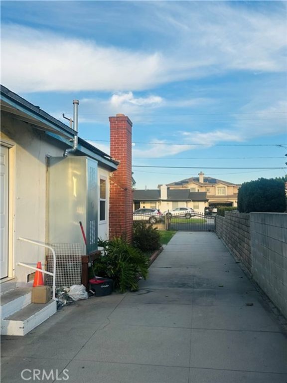 1825 S Gladys Avenue, San Gabriel, CA 91776