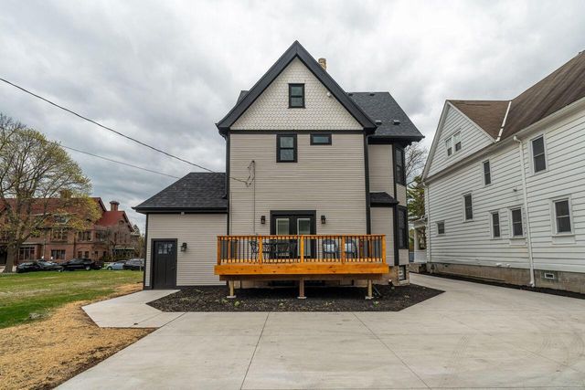 3247 N Marietta AVENUE, Milwaukee, WI 53211
