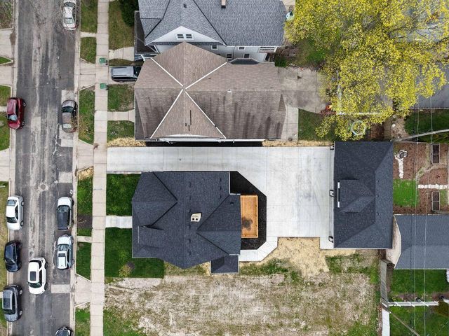 3247 N Marietta AVENUE, Milwaukee, WI 53211