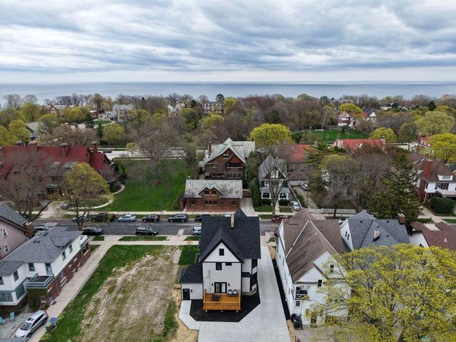3247 N Marietta AVENUE, Milwaukee, WI 53211
