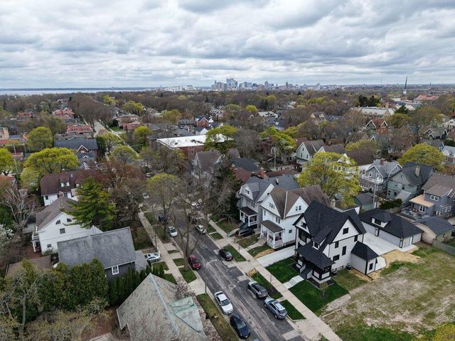 3247 N Marietta AVENUE, Milwaukee, WI 53211