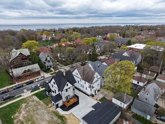 3247 N Marietta AVENUE, Milwaukee, WI 53211