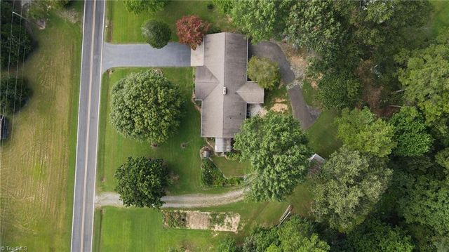 7665 Dennis Road, Walnut Cove, NC 27052