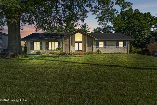 9807 Sheplet Ct, Louisville, KY 40241