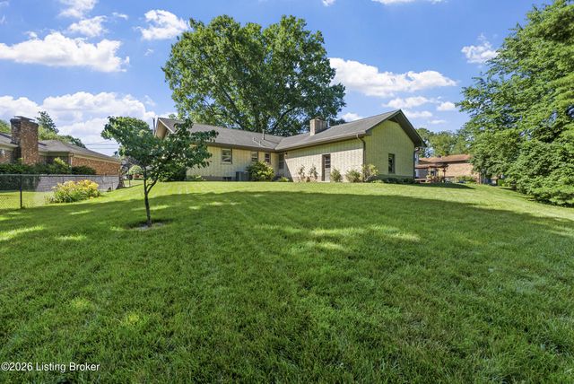 9807 Sheplet Ct, Louisville, KY 40241