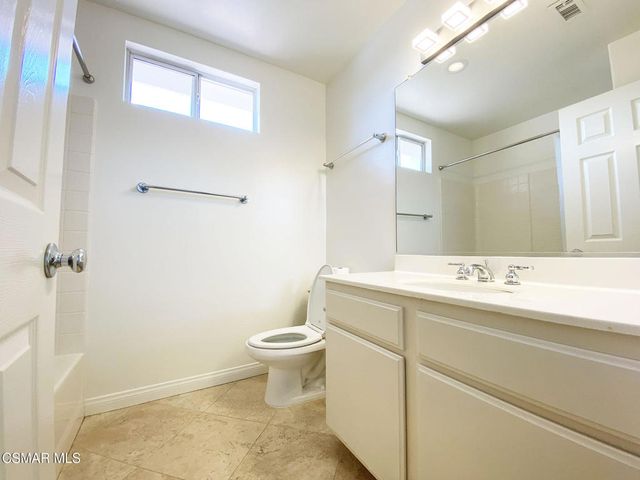 1420 Sapphire Dragon Street, Newbury Park, CA 91320