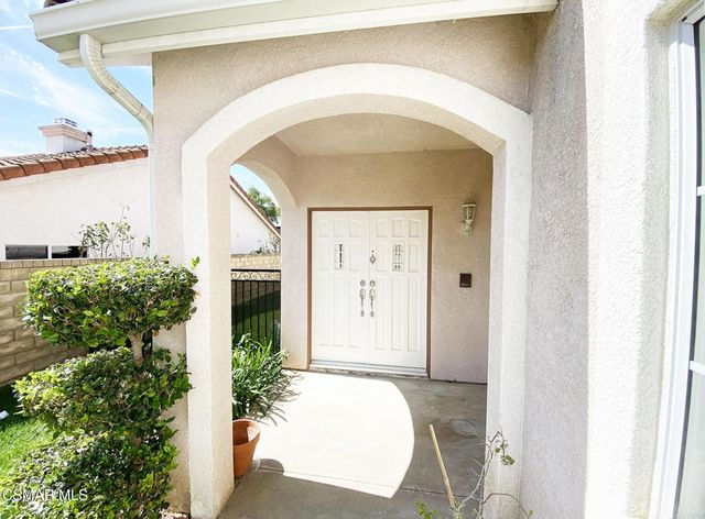 1420 Sapphire Dragon Street, Newbury Park, CA 91320