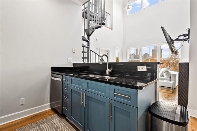 384 Ralph Mcgill NE Boulevard 405, Atlanta, GA 30312