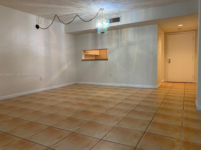 8600 SW 133rd Ave Rd 310, Miami, FL 33183