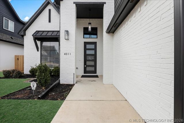 4011 W Albuquerque Street, Broken Arrow, OK 74011