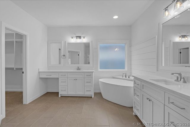 4011 W Albuquerque Street, Broken Arrow, OK 74011