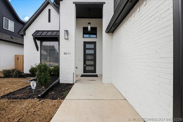 4011 W Albuquerque Street, Broken Arrow, OK 74011