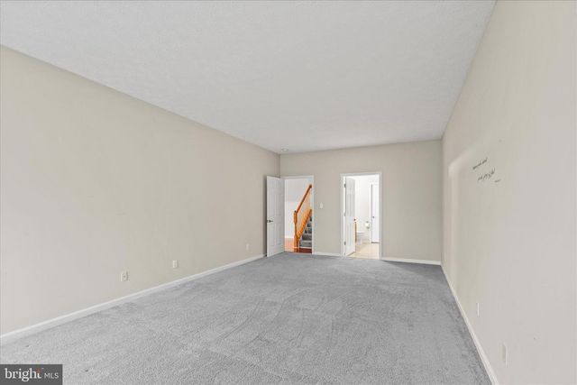 9175 CLUBHOUSE DR, Delmar, MD 21875