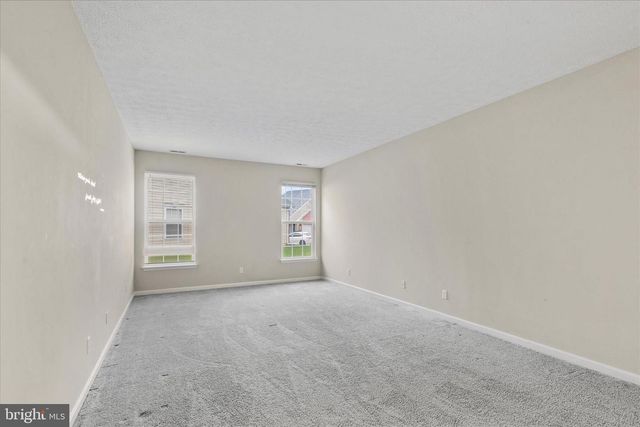 9175 CLUBHOUSE DR, Delmar, MD 21875