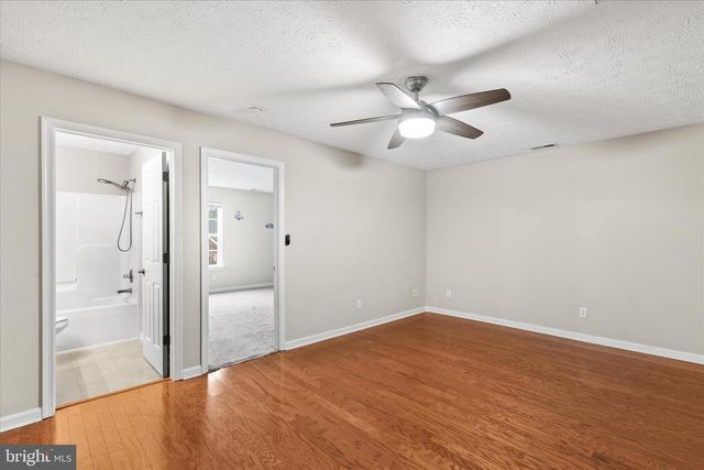 9175 CLUBHOUSE DR, Delmar, MD 21875