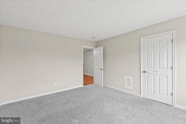 9175 CLUBHOUSE DR, Delmar, MD 21875