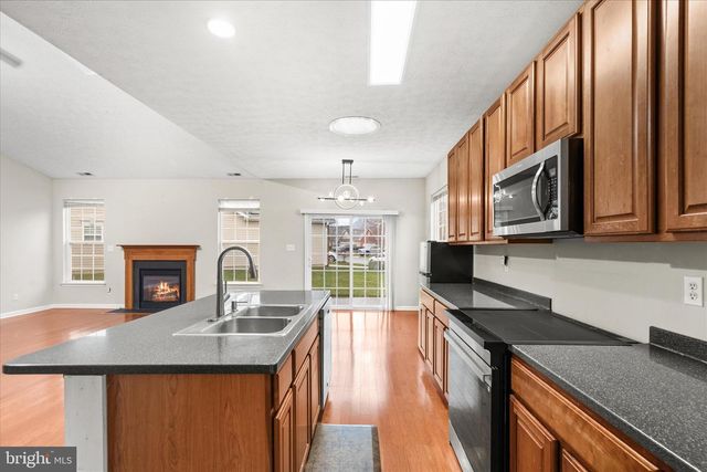 9175 CLUBHOUSE DR, Delmar, MD 21875