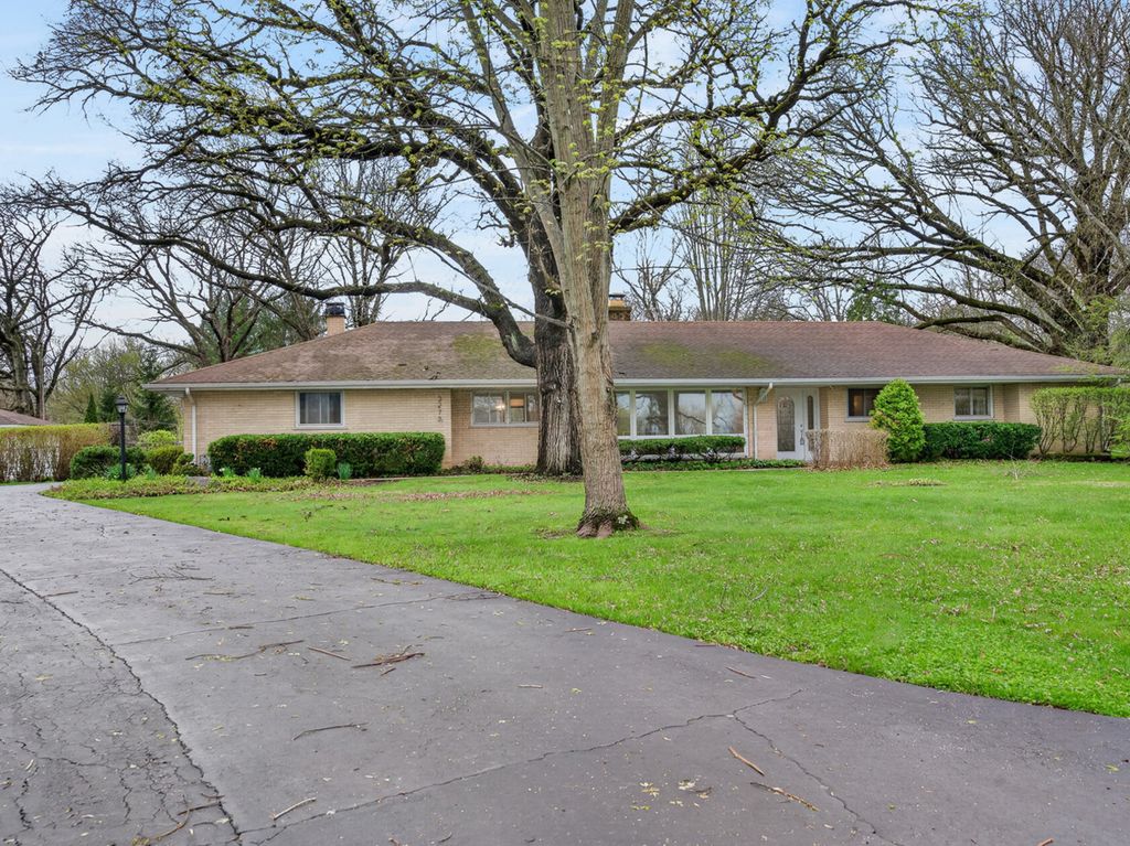3273 Merrimac Lane, Long Grove, IL 60047