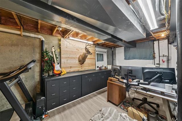 2312 SW Post Oak Court, Lee's Summit, MO 64082