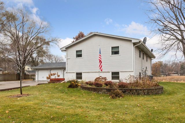 18922 Yalta Street NE, East Bethel, MN 55092