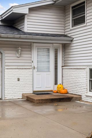 18922 Yalta Street NE, East Bethel, MN 55092