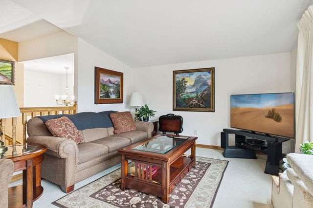 18922 Yalta Street NE, East Bethel, MN 55092