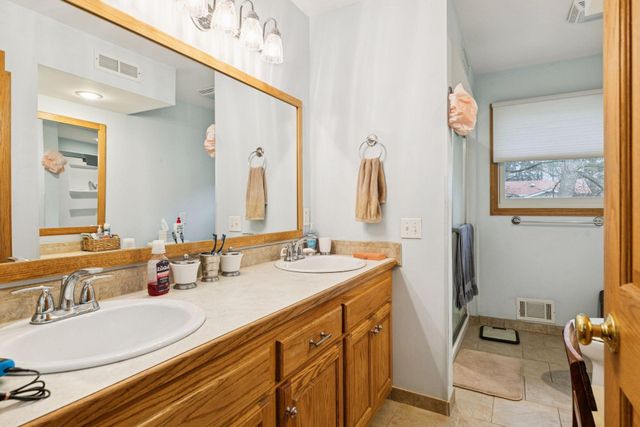 18922 Yalta Street NE, East Bethel, MN 55092