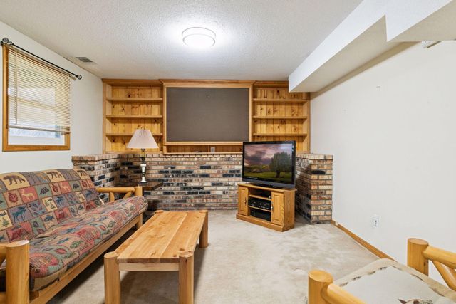 18922 Yalta Street NE, East Bethel, MN 55092