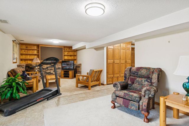 18922 Yalta Street NE, East Bethel, MN 55092