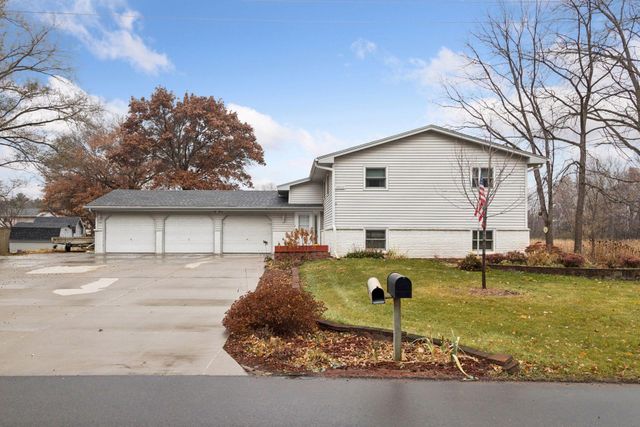 18922 Yalta Street NE, East Bethel, MN 55092