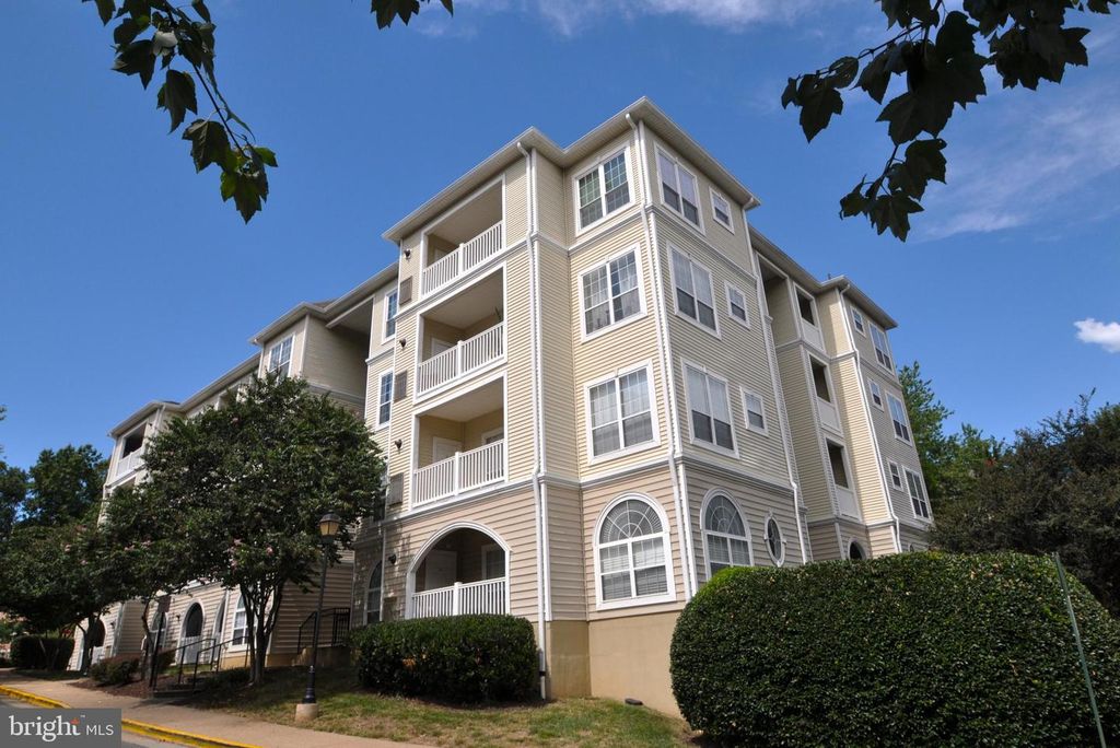 4561 STRUTFIELD LN #3115, Alexandria, VA 22311