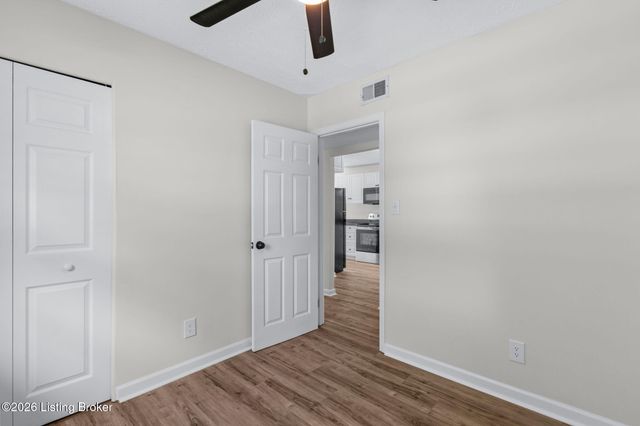 318 Kilmory Ave, Louisville, KY 40214