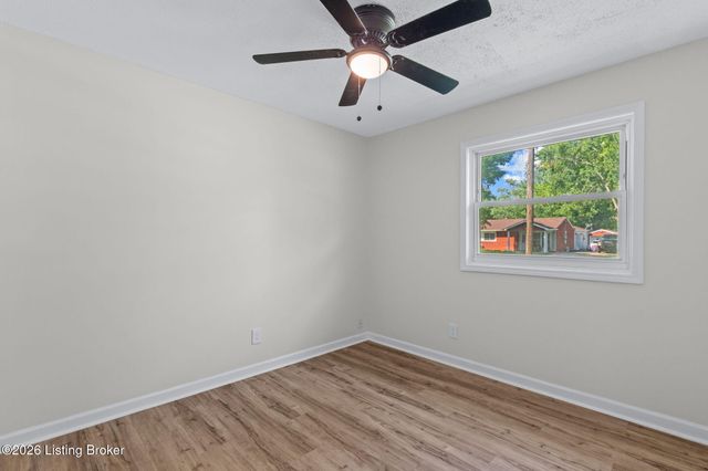 318 Kilmory Ave, Louisville, KY 40214