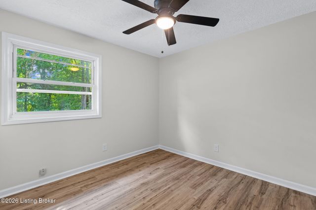 318 Kilmory Ave, Louisville, KY 40214